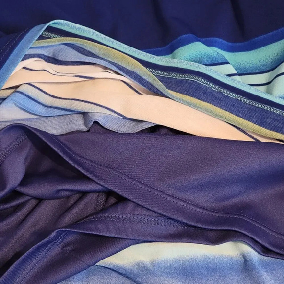 LUXOLOGY Women's Split V Neck Sleeveless Striped Shift Dress Size Medium Blue - Picture 9 of 16